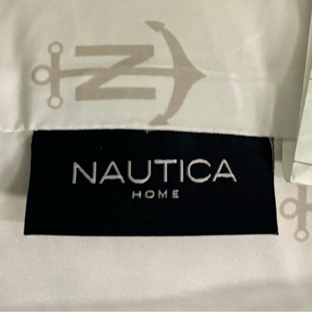 NWT Nautica True Comfort Jumbo Pillows in packaging! - Picture 8 of 11